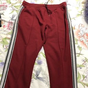 FOREVER 21 Sweatpants 9 10 Red |  Athletic Pants